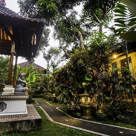 Отель Gusti Kaler House Убуд Экстерьер фото